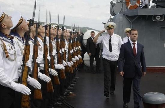 3.3 Медведев на ракетном крейсере