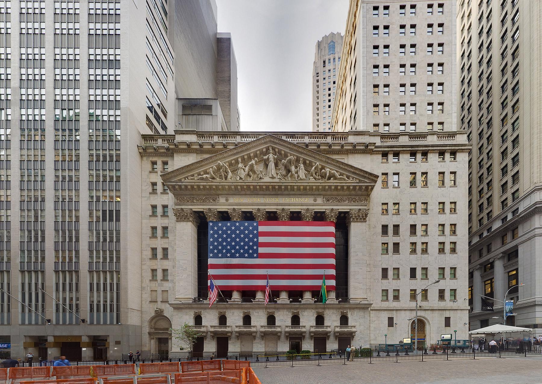 4.1. New York Stock Exchange (NYSE) - дневной вид на здание