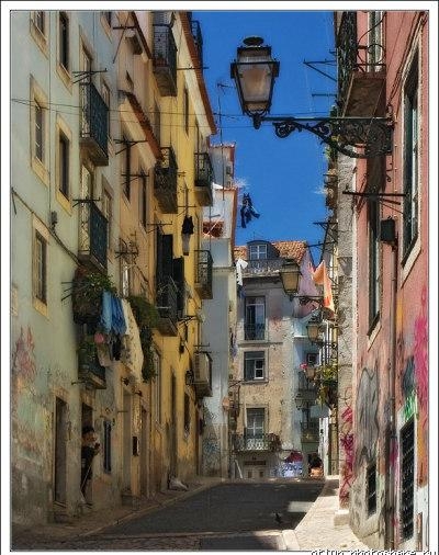 2.5 Улица в районе Байру Алту. Lisboa