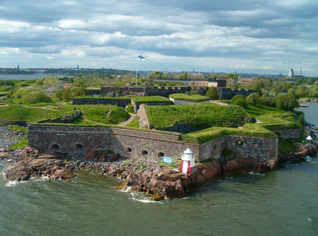 82. Суоменлинна Крепость, расположенная на пять островов в Хельсинки